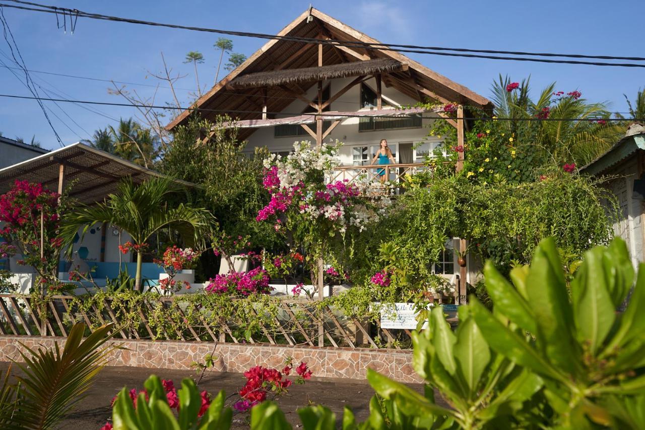 Serenity Luxurious Beachfront Villa & Spa With Private Infinity Pool, 8 Guests Gili Air Eksteriør bilde