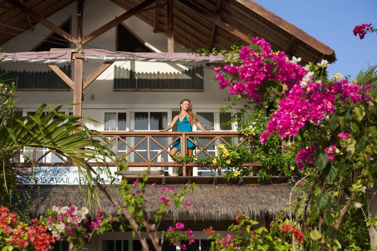 Serenity Luxurious Beachfront Villa & Spa With Private Infinity Pool, 8 Guests Gili Air Eksteriør bilde