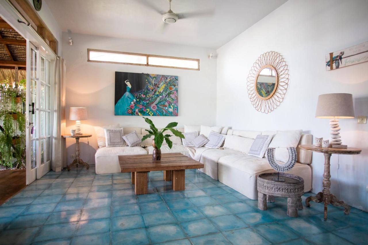 Serenity Luxurious Beachfront Villa & Spa With Private Infinity Pool, 8 Guests Gili Air Eksteriør bilde