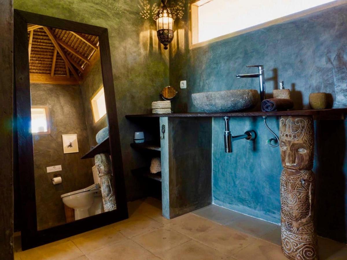 Serenity Luxurious Beachfront Villa & Spa With Private Infinity Pool, 8 Guests Gili Air Eksteriør bilde
